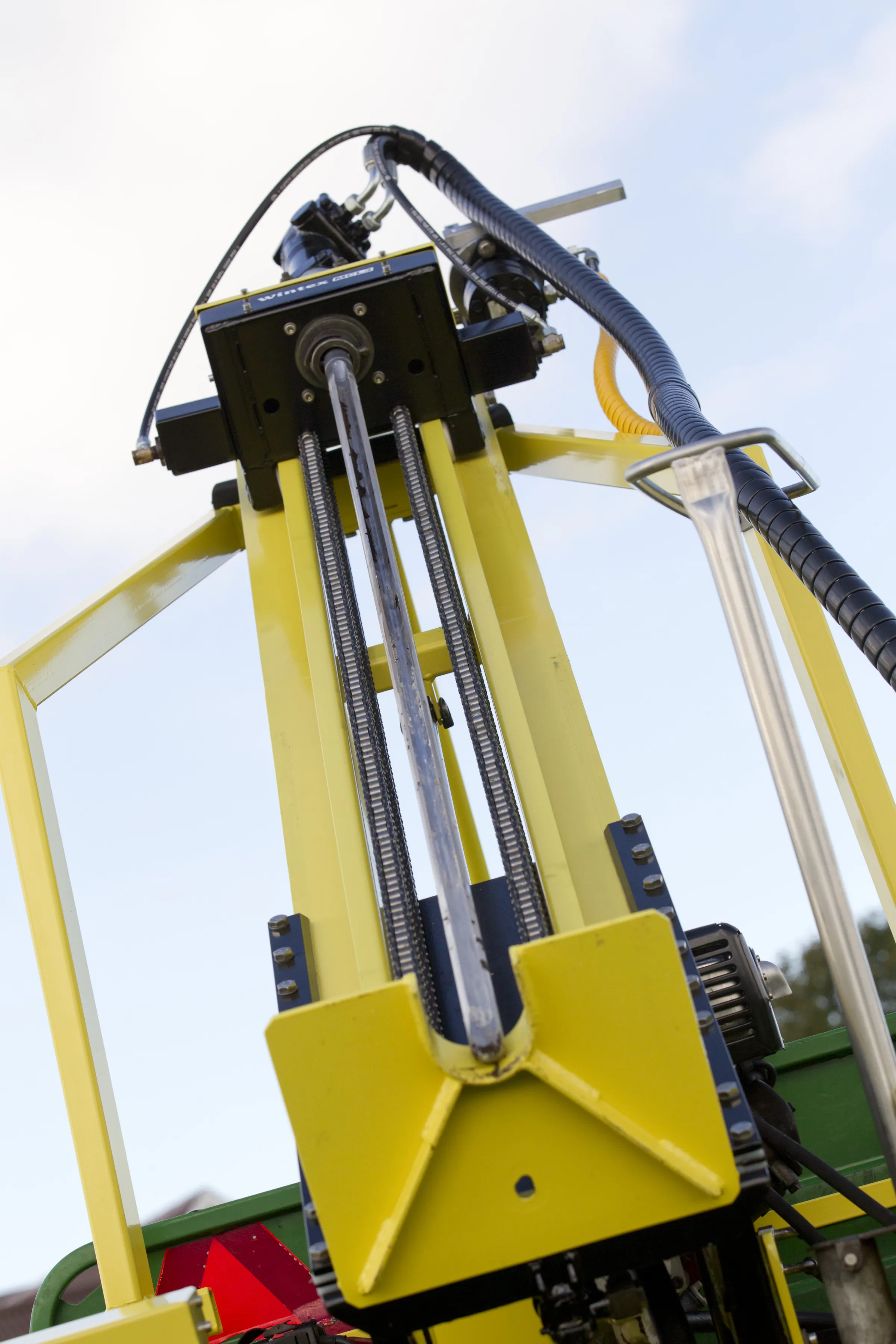 The MCL3 mast
