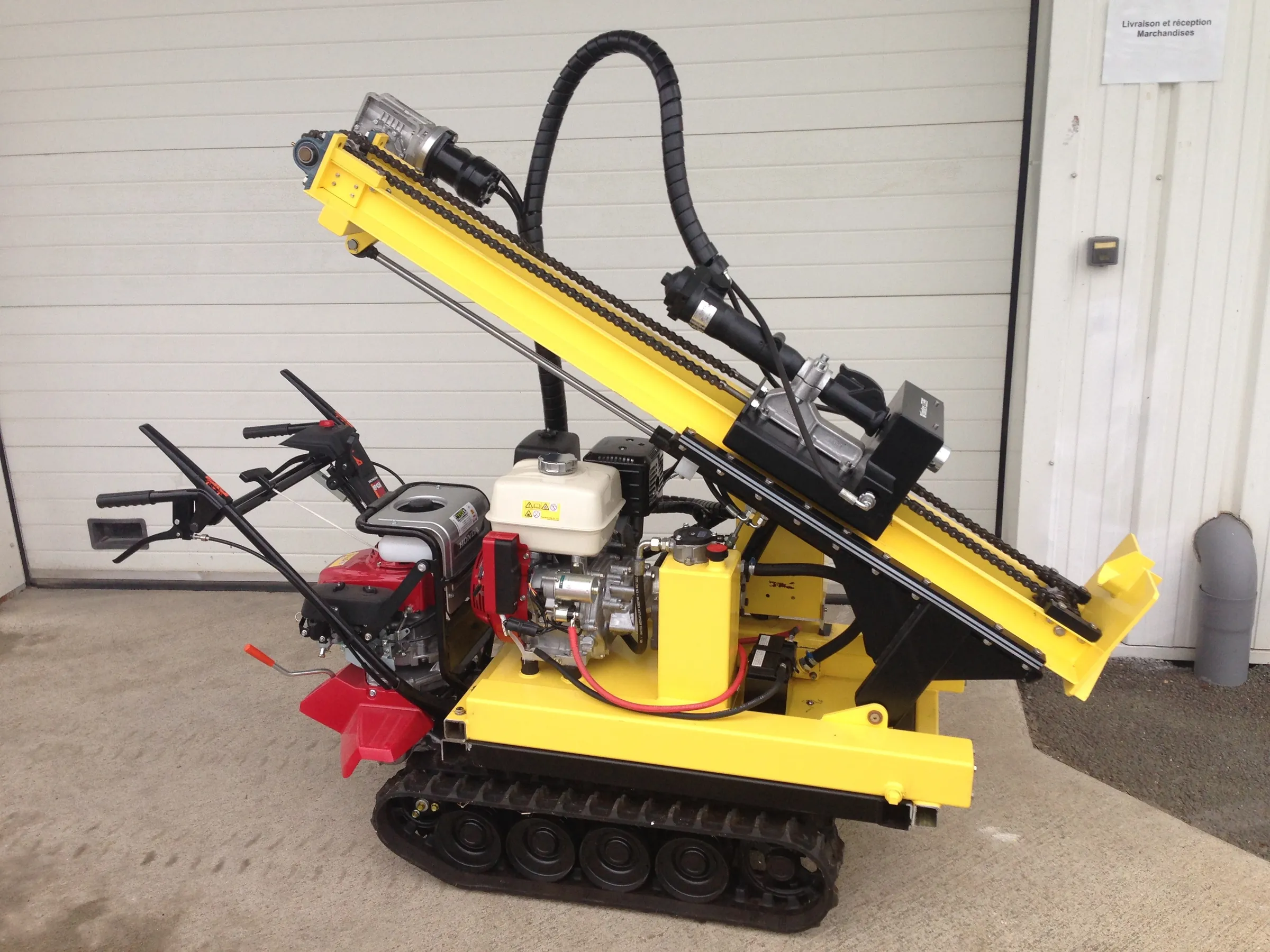 Wintex sampler on a Tracked carrier, MCL3